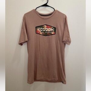 Mens Volcom Tee. Size Large